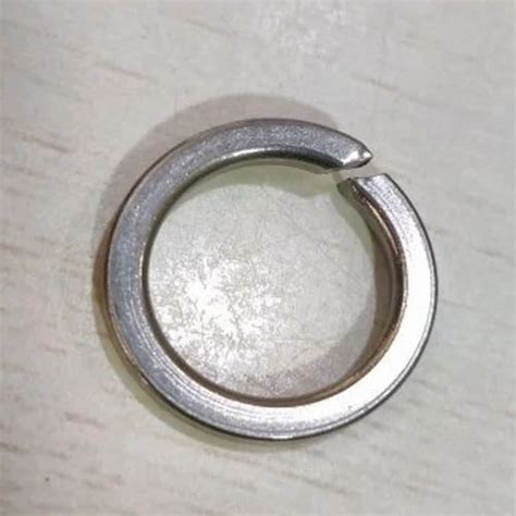 Stainless Steel 304 Spring Washer Inner Diameter 2 5 Mm At Rs 3 Piece