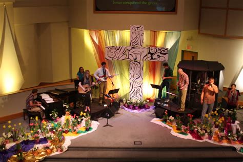 Church Stage Decorating Ideas: Easter 2009 Art Cross