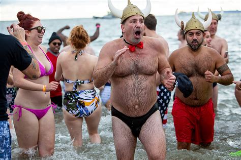 Coney Island New Years Day Polar Bear Plunge 2020 In Pics