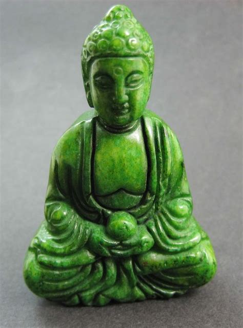 Jade Buddha amulet - China - mid to late 20th century - Catawiki