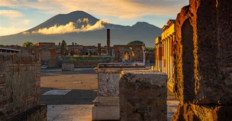 Pompeya Una Ciudad Construida Con Materiales Reutilizados