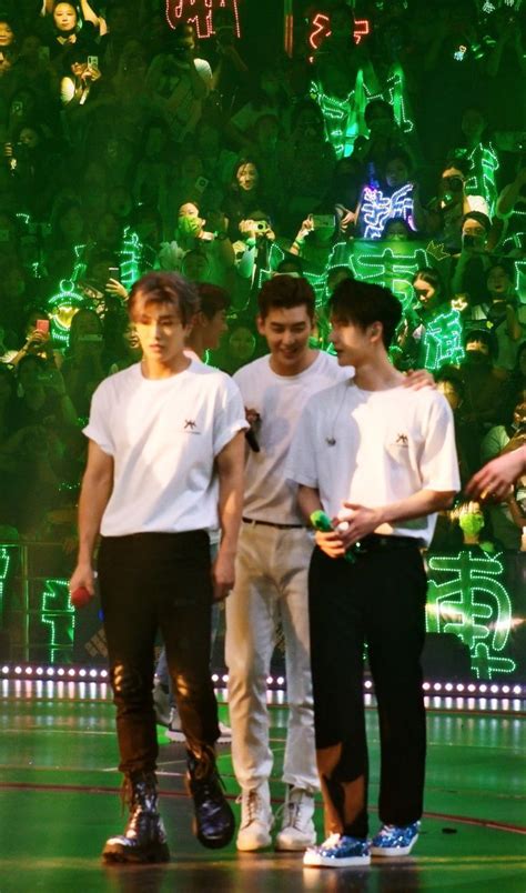 Uniq 20210717＃乐华家族演唱会＃uniq 王一博 Uniq 周艺轩 Uniq 李汶翰