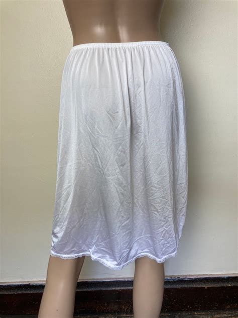 Vanity Fair Lacy Nylon Vintage Lingerie Half Skirt Sl Gem