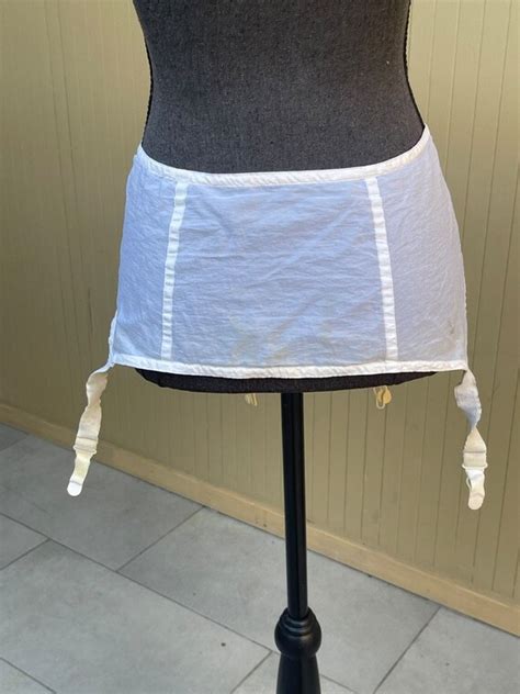 50 S Garter Belt Vintage Lingerie Girdle Suspender Be Gem