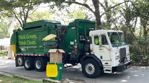 Wm Cng Peterbilt Mcneilus Zr Asl Garbage Truck Collecting