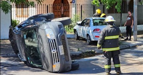 Dos Mujeres Heridas Tras Un Choque Y Vuelco En General Pico El