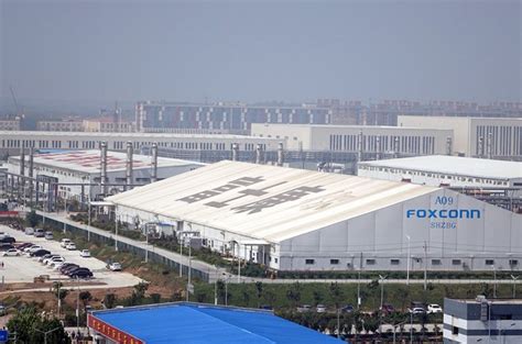 Foxconn Gains Approval to Produce Laptops and Tablets in Vietnam ...