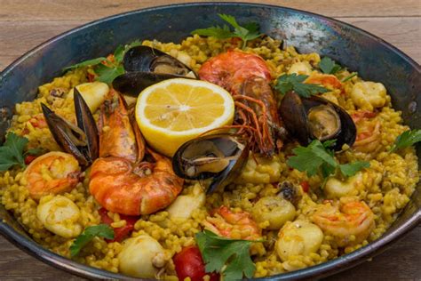 Паэлья с морепродуктами - пошаговый рецепт - Еда