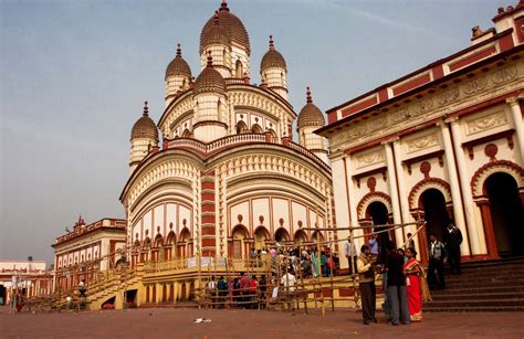 18 Best Places To Visit In Kolkata To Discover The City