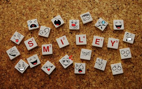 Meer Dan Gratis Afbeeldingen Van Smilies En Plezier Pixabay