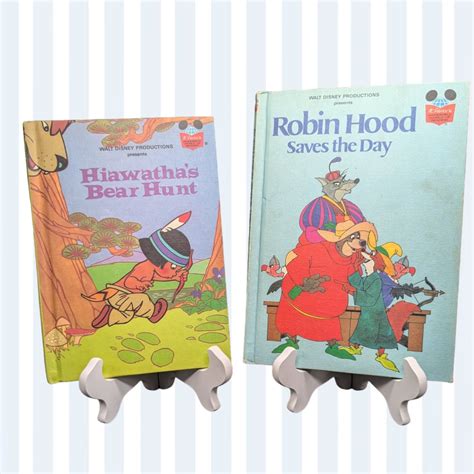 S Walt Disney Wonderful World Of Reading Hiawatha S Bear Hunt And