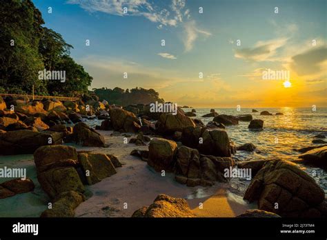 Sunrise At Teluk Cempedak Beach Malaysia Stock Photo Alamy