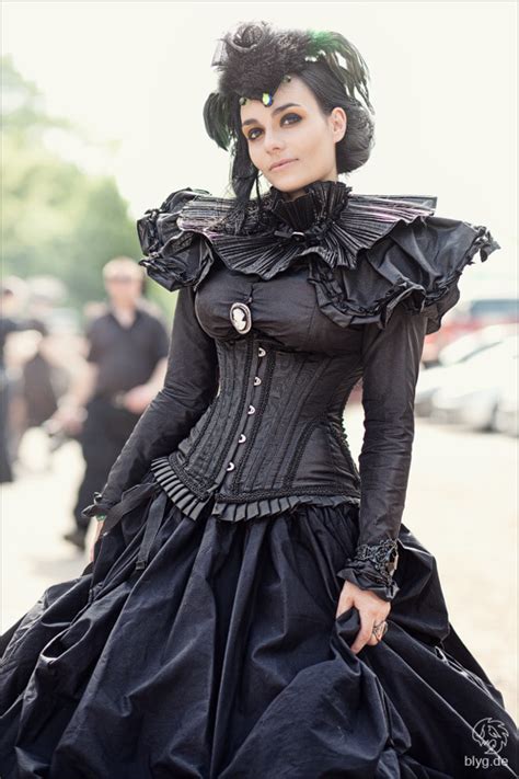 Steampunk Fashion Guide Steamgoth Glam