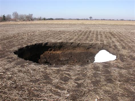 Five things everyone should know about. Sinkholes – GROW magazine