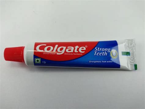 Colgate Toothpaste 8g Packaging Size 25gm At Best Price In New Delhi