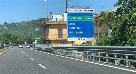 Il Vescovado Autostrada A Nella Notte Tra Il E Il Giugno