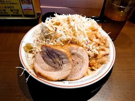 『小ラーメン冷やし中華』豚山 横浜西口店のレビュー ラーメンデータベース