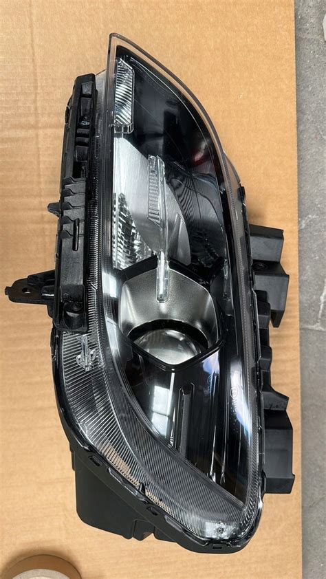 HYUNDAI KONA 2021 LIFT LAMPA LEWA PRZEDNIA ZWYKLA 13652952135