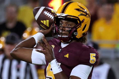 Asu Football Sun Devils Fight Off Southern Utah Weather In Season