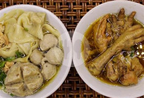 28 Tempat Makan Bakso Pangsit Ceker Terenak di Jakarta - MenuKuliner.net