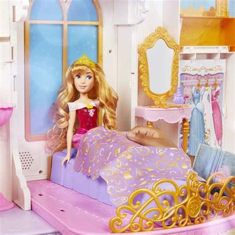 Hasbro Disney Princess Ultimate Celebration Castle Doll House With