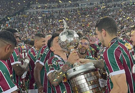 Fluminense Bate Boca Juniors No Maracan E Conquista A Sua Primeira