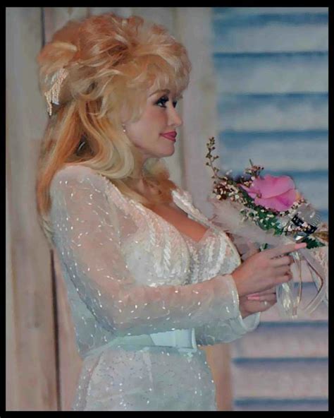 Dolly Parton ...~in a wedding party | Dolly parton, Dolly parton ...