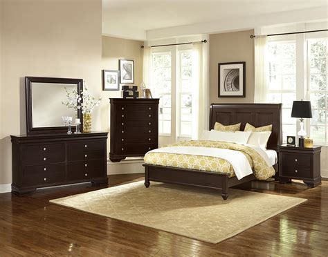 Bassett Louis Philippe King Bed | semashow.com