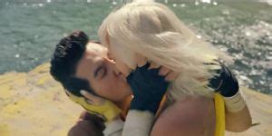 POM KLEMENTIEFF BLACK MIRROR S05E01 SEX SCENES Porn Videos