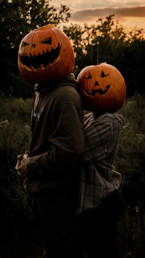 Pumpkin Head Couples Shoot Inspo Photos By Amanda N Llc Halloween Photography Pumpkin