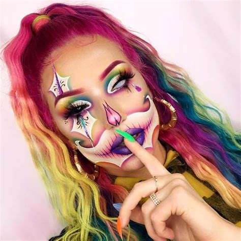 63 Trendy Clown Makeup Ideas For Halloween 2020 Stayglam Amazing Halloween Makeup Halloween