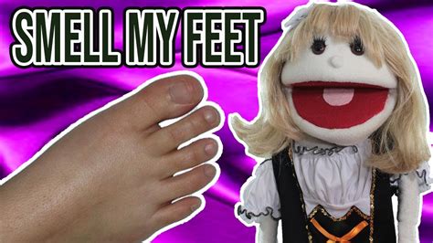 Trick Or Treat Smell My Feet Give Me Something Good To Eat Lyrics