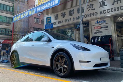 Tesla Model Y White Rays Volk Te Ultra M Spec Wheel Front Atelier