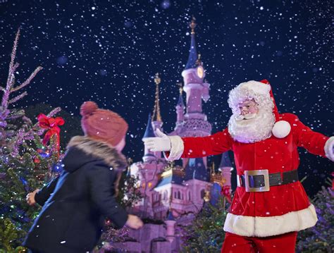 Christmas comes calling at Disneyland Paris