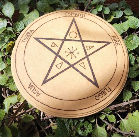 Pentáculo Wicca En Madera Pirograbado Y Dibujado Envío gratis