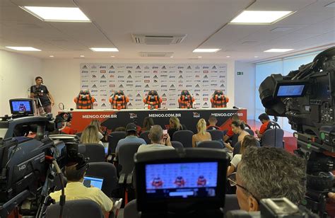 Flamengo On Twitter Boa Tarde Na O Tudo Pronto Na Sala De Imprensa