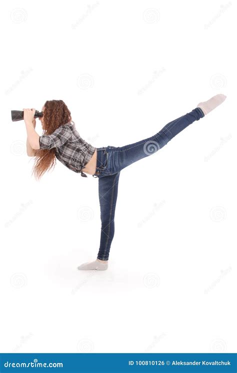 Jeune Fille De Sourire Attirante Avec Des Jumelles Photo Stock Image