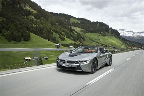 BMW i8 Video Review - Worth Buying in 2022?