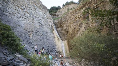 La Cascada De Huesca Que Parece Creada Por IA Pero Es Real Doble