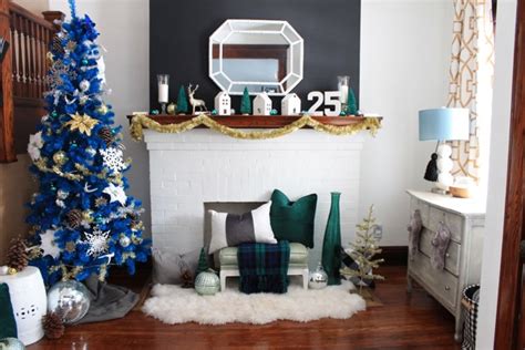 How to Decorate a Blue Christmas Tree » Decor Adventures