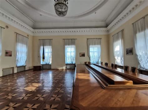 Потьомкінський палац, Дніпро. Готелі поруч, фото, відео, як добратися ...