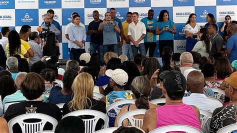 Prefeitura entrega 678 títulos de propriedade pelo programa Casa Legal