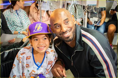 Kobe Bryant Surprises Kids at Children's Hospital of Orange County ...