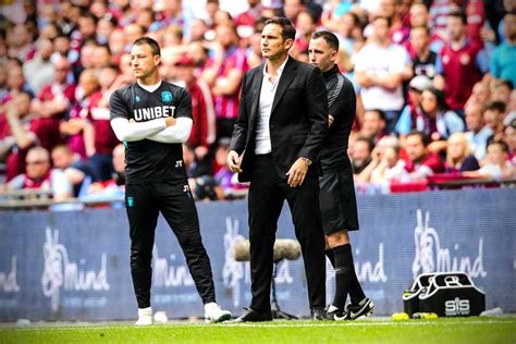 Terry And Lampard During Efl Championship Playoff Final Scrolller