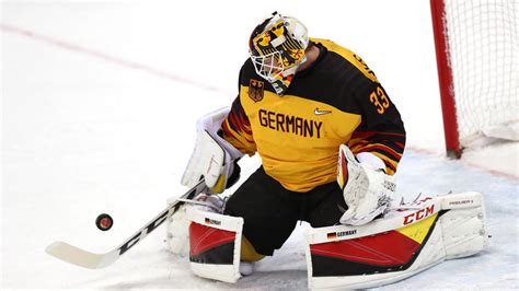 Eishockey WM Söderholm verzichtet überraschend auf Dennis Endras und