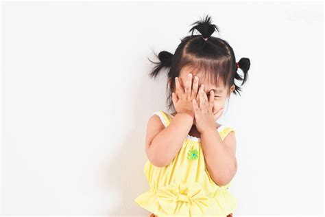 toddler tantrums   manage  babysparks