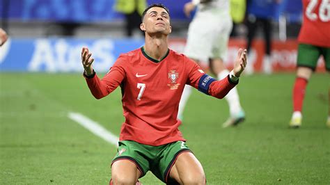 EURO 2024 Ronaldo hüngür hüngür ağladı Portekiz turnuvaya