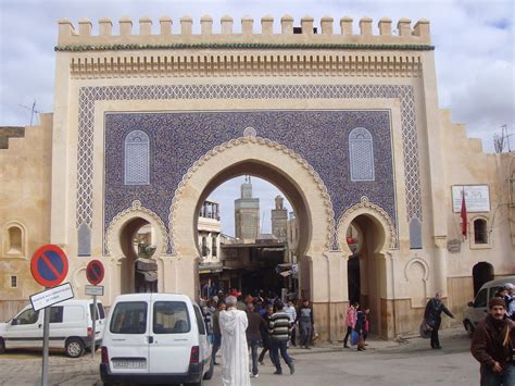 Fez Medina Gate And Mosque Minaret Fez Morocco Rckr88 Flickr