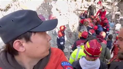 土叙地震直击｜中国救援队再次成功救出一名生还者手机新浪网