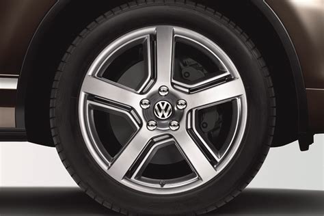 Volkswagen Introduces New Accessories for the Touareg | Carscoops